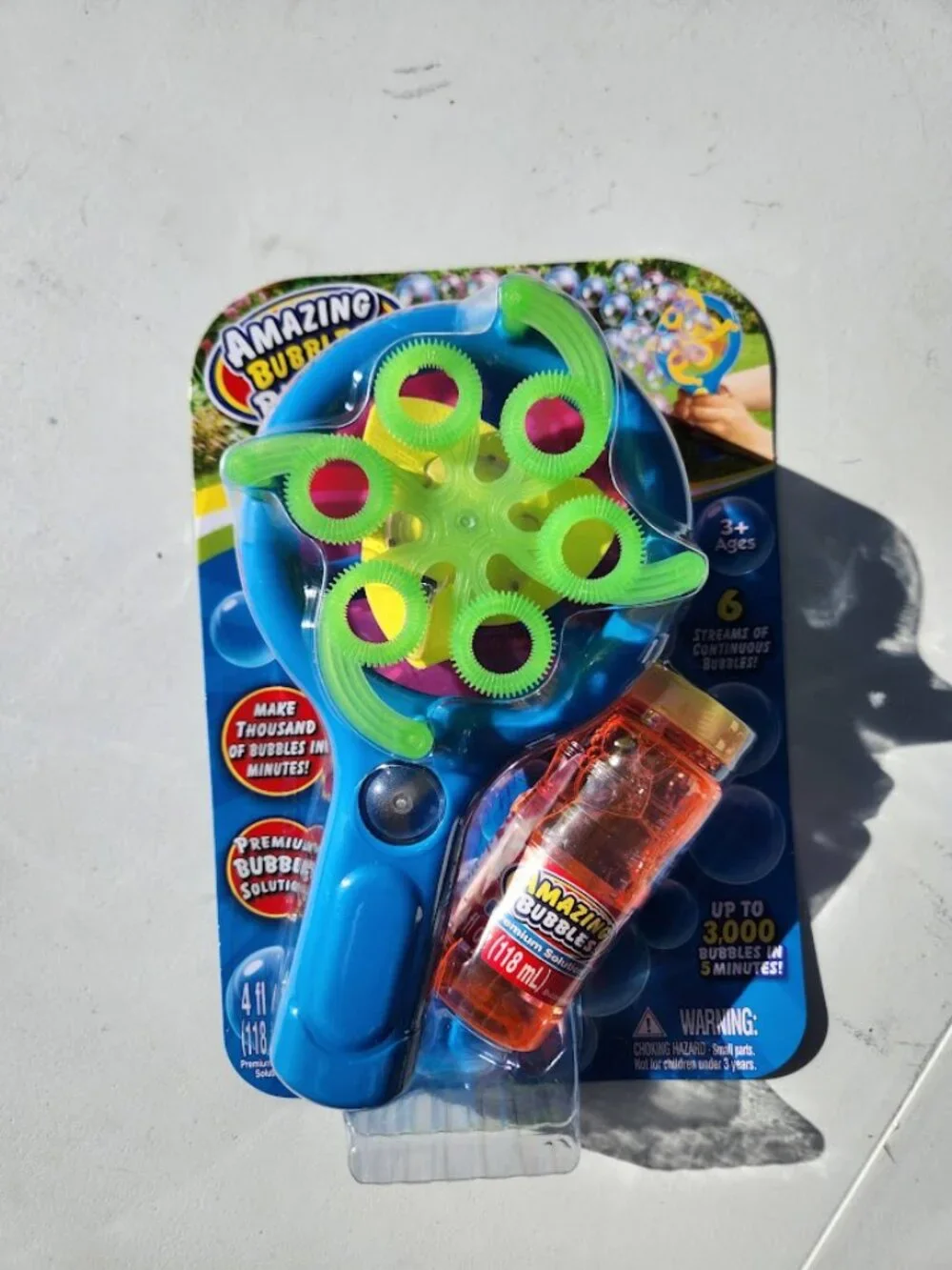 NEW Amazing Bubble Blizzard Toy Outdoor Backyard Picnic Stocking Stuffer